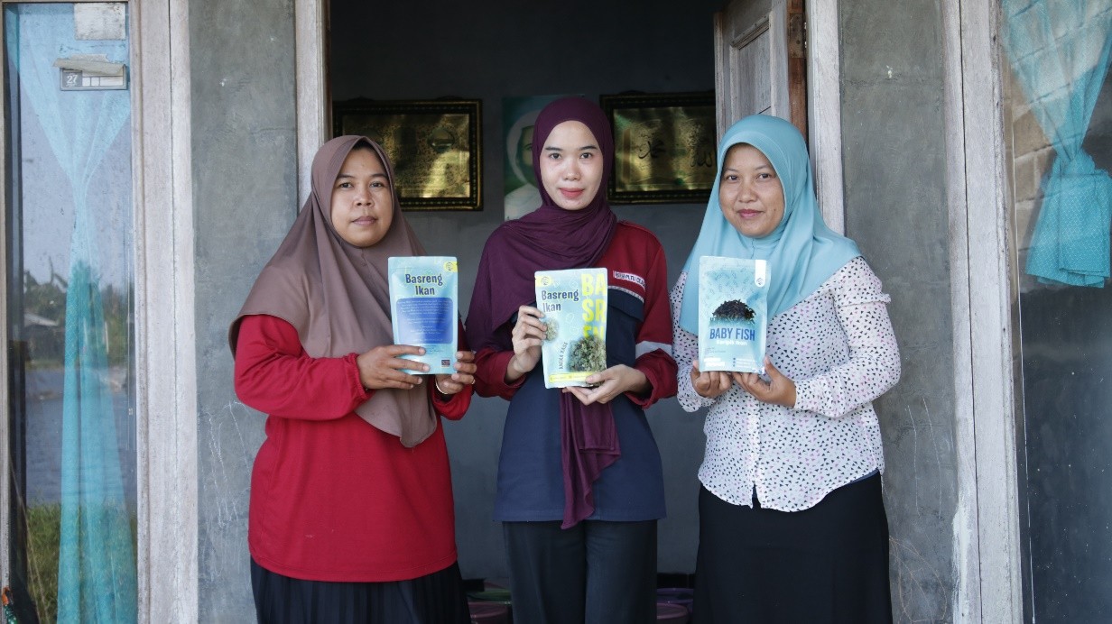 PT S2P – PLTU Cilacap Dorong UMKM Pesisir Naik Kelas Melalui Inovasi Olahan Hasil Laut